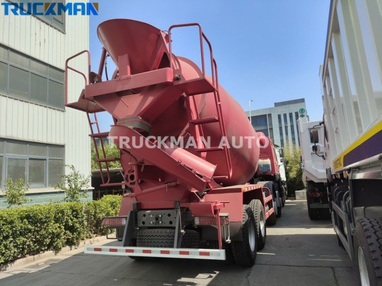Caminhão betoneira SINOTRUK HOWO 8x4 12 Metros Cúbicos para venda