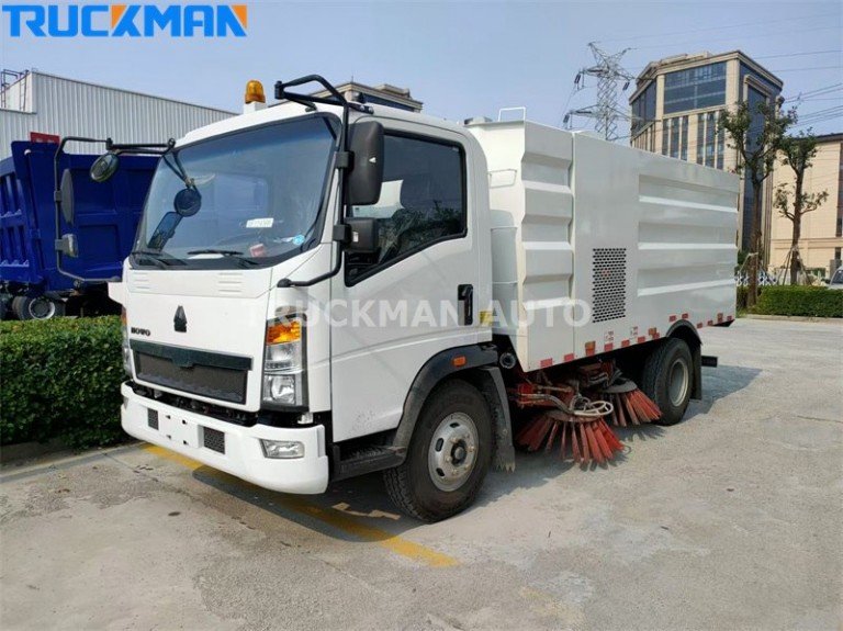 Caminhão varredor de estrada SINOTRUK 5 Toneladas