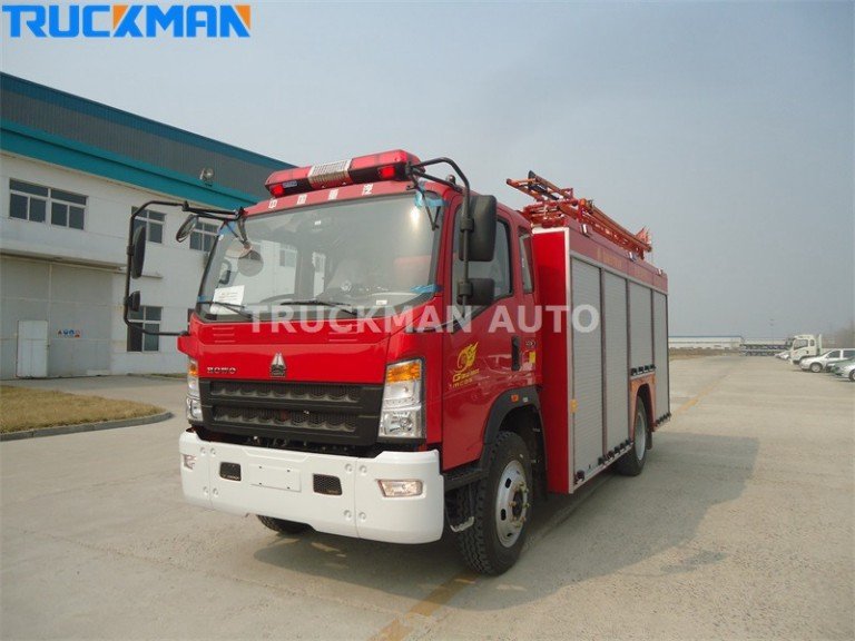 Mini caminhão de bombeiros SINOTRUK HOWO 4x2