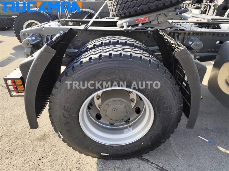 SINOTRUK HOWO Trator Head Tire