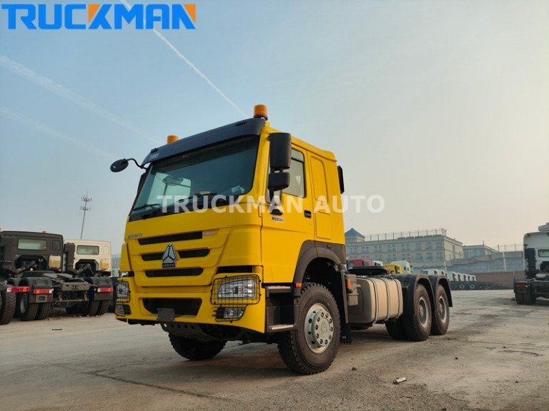 Caminhão HOWO Prime Mover com tanque de combustível duplo para o Sudão