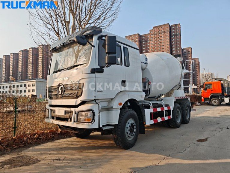 Caminhão betoneira SHACMAN H3000